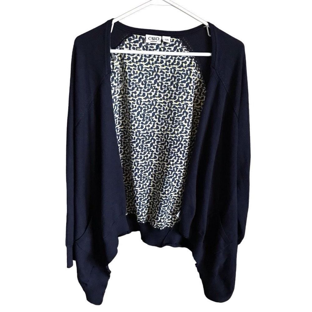 CATO Women’s SZ 14/16 navy blue open front cardigan sweater back is a print